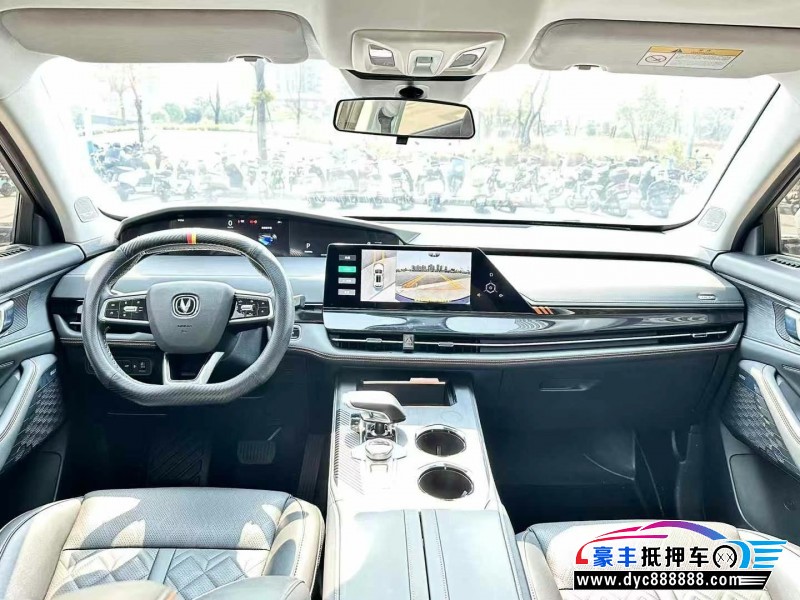 22年长安长安UNI轿车抵押车出售