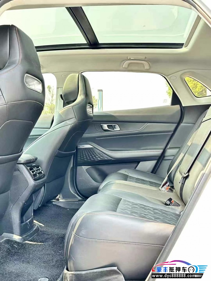 22年长安长安UNI轿车抵押车出售