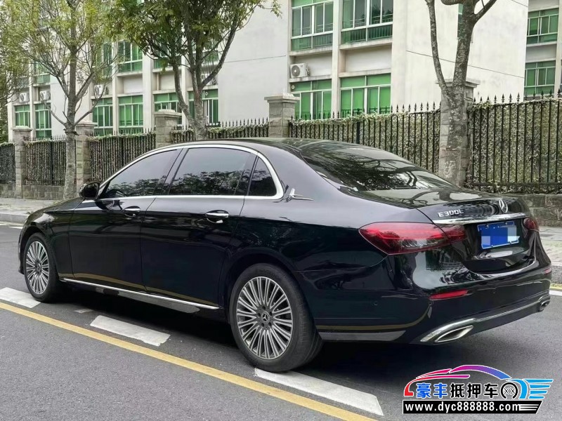 22年奔驰E轿车抵押车出售