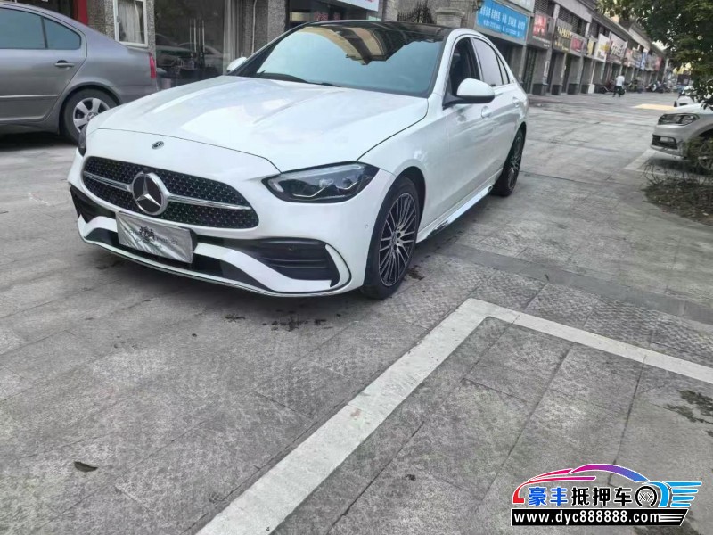 22年奔驰C轿车抵押车出售