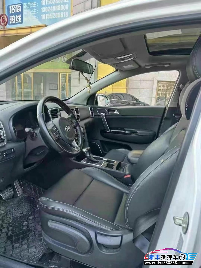 16年起亚KX5轿车抵押车出售