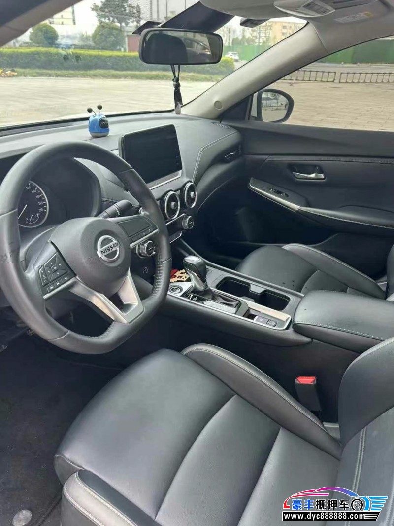 22年日产轩逸轿车抵押车出售