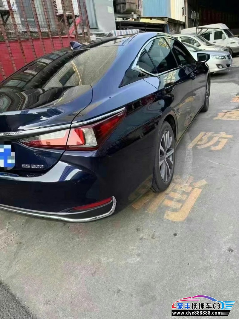 20年雷克萨斯ES轿车抵押车出售