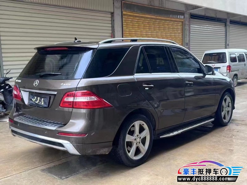 15年奔驰ML轿车抵押车出售