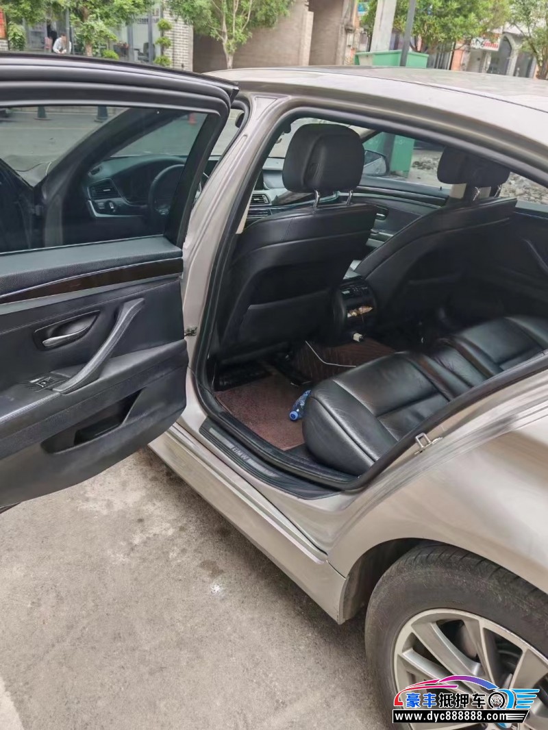 13年宝马5系轿车抵押车出售