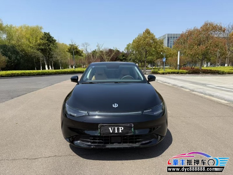 24年零跑c01轿车抵押车出售