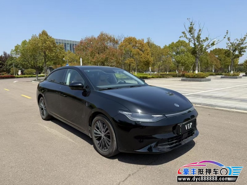 24年零跑c01轿车抵押车出售