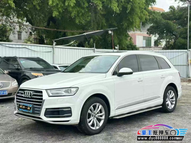 16年奥迪Q7轿车抵押车出售