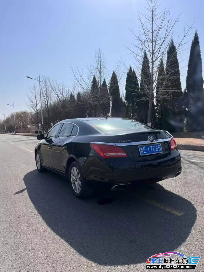 15年别克君越轿车抵押车出售