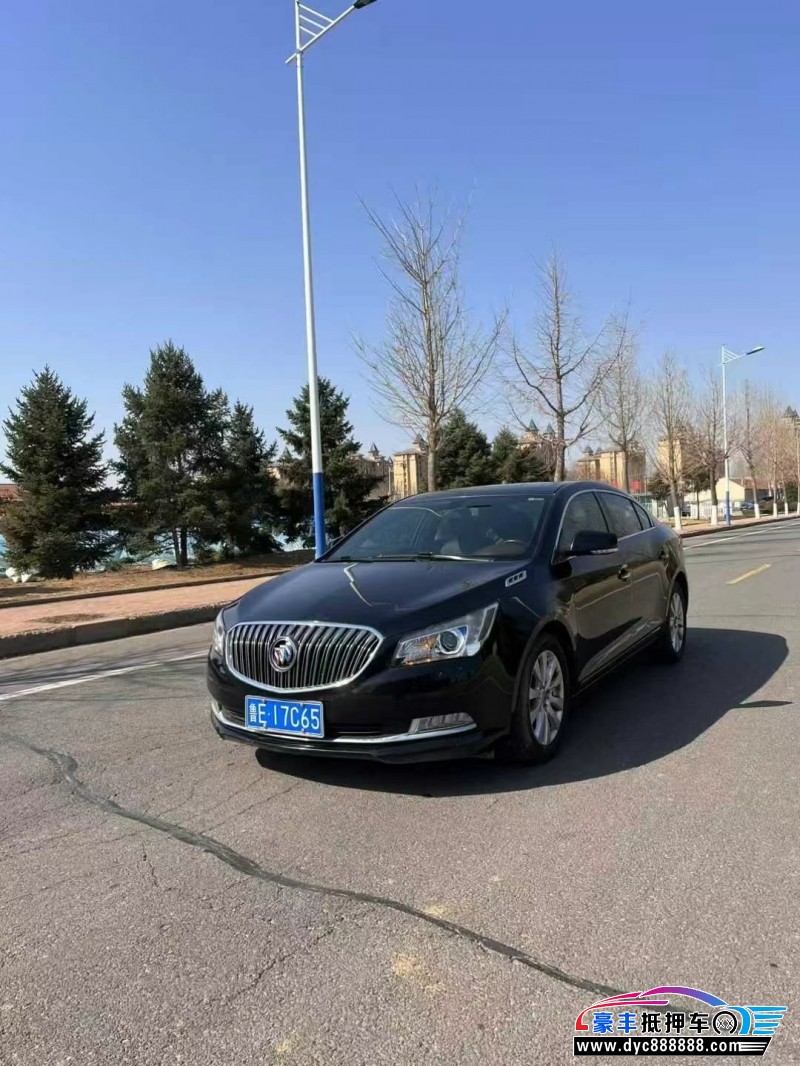 15年别克君越轿车抵押车出售