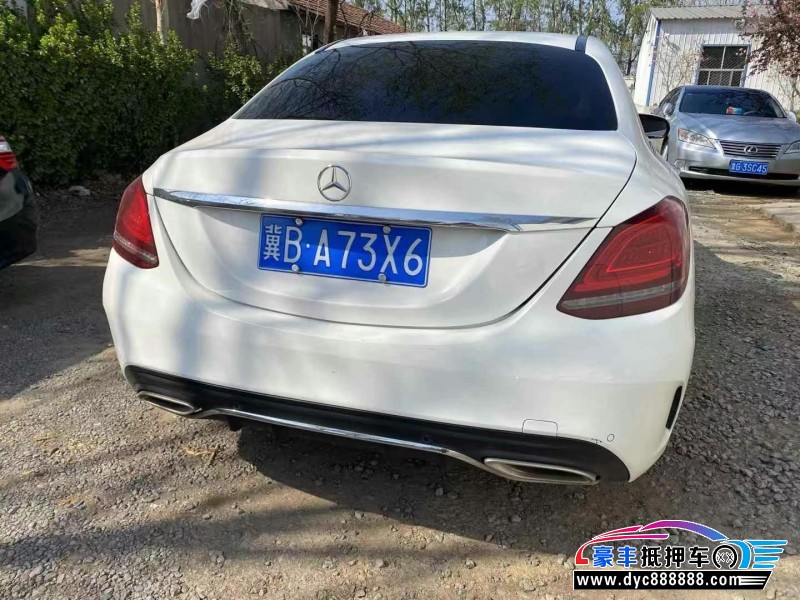 19年奔驰C轿车抵押车出售