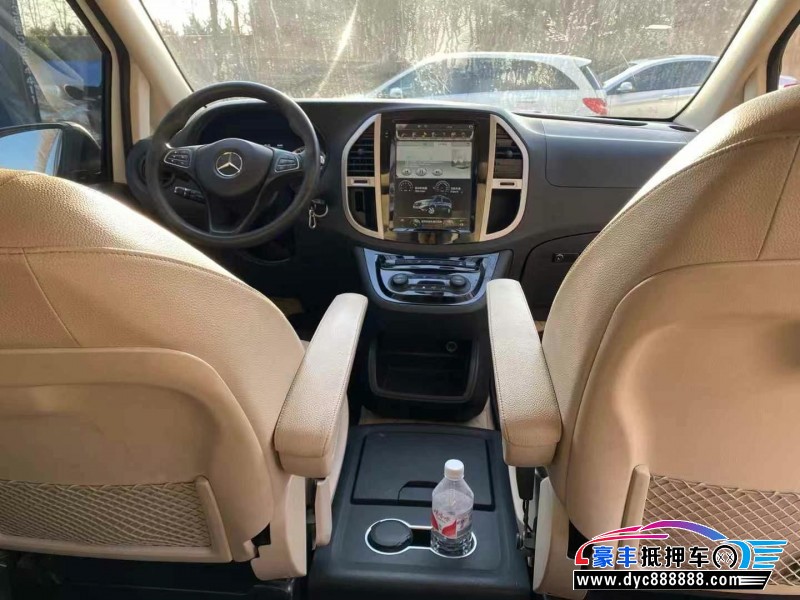 17年奔驰威霆MPV抵押车出售