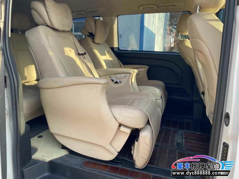 17年奔驰威霆MPV抵押车出售