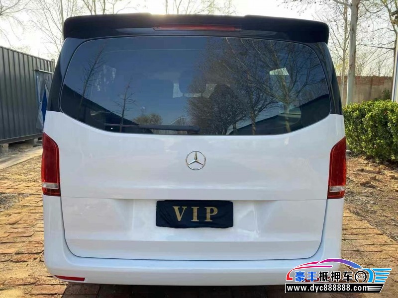 17年奔驰威霆MPV抵押车出售