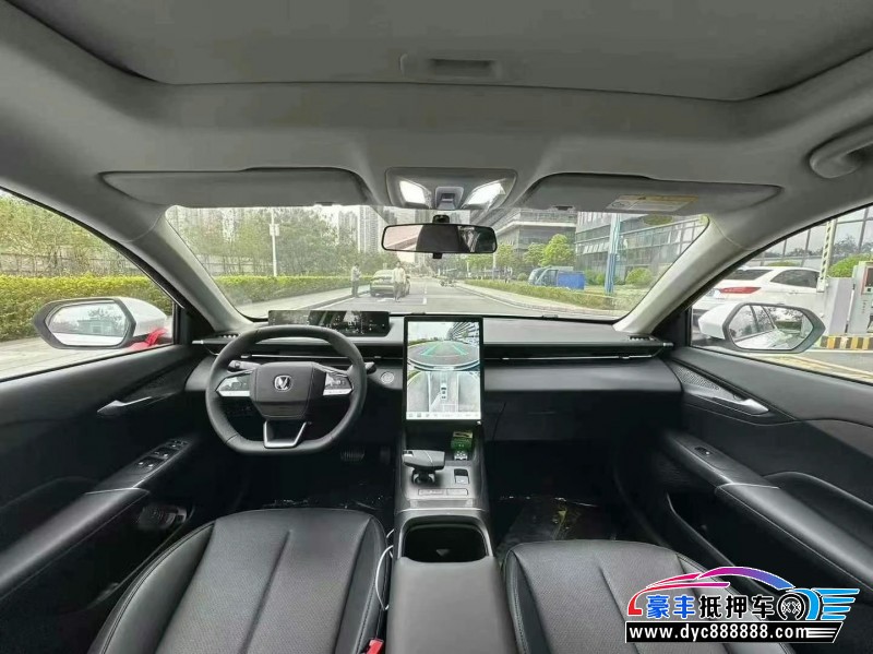 24年长安逸动新能源轿车抵押车出售