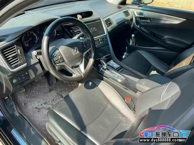16年本田思铂睿轿车抵押车出售