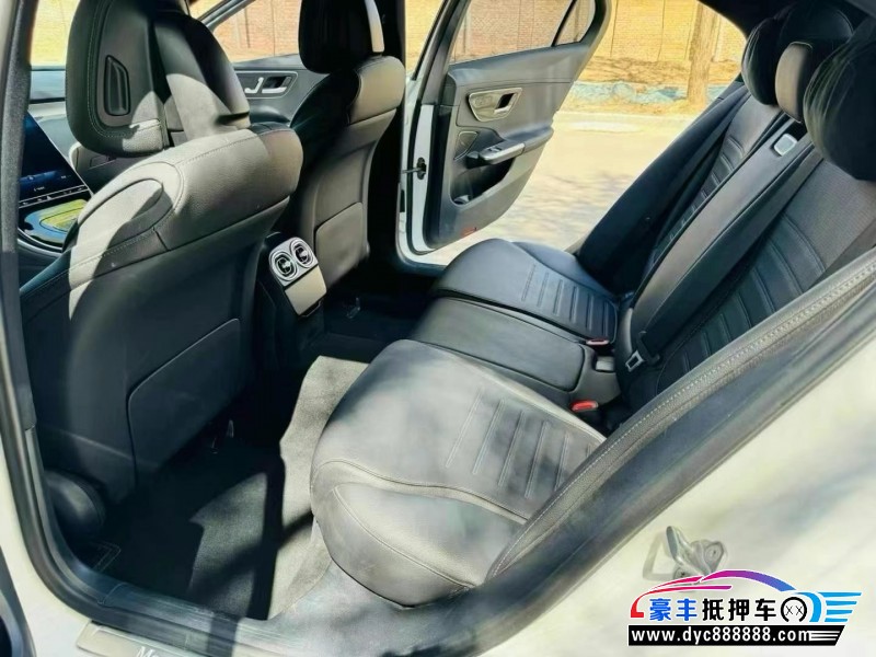 23年奔驰C轿车抵押车出售