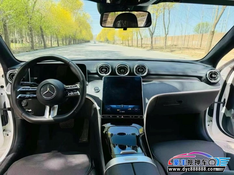 23年奔驰C轿车抵押车出售