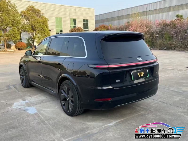 22年理想L9轿车抵押车出售