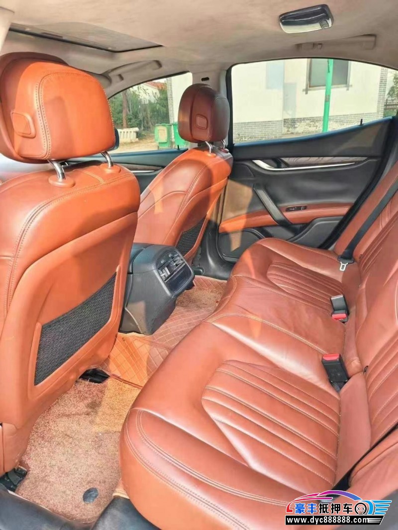 15年玛莎拉蒂Ghibli轿车抵押车出售