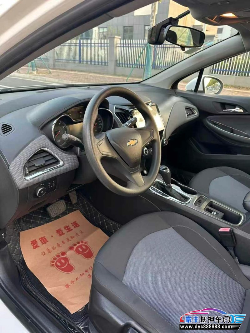 17年雪佛兰科鲁兹轿车抵押车出售