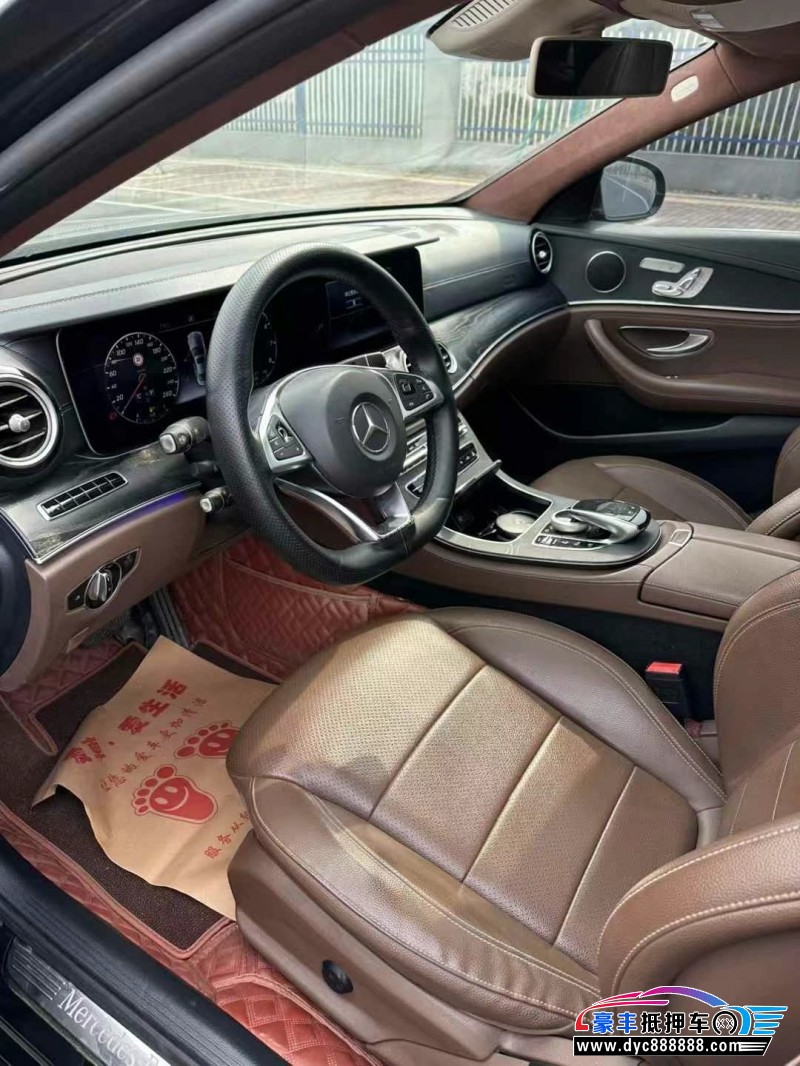 17年奔驰E轿车抵押车出售