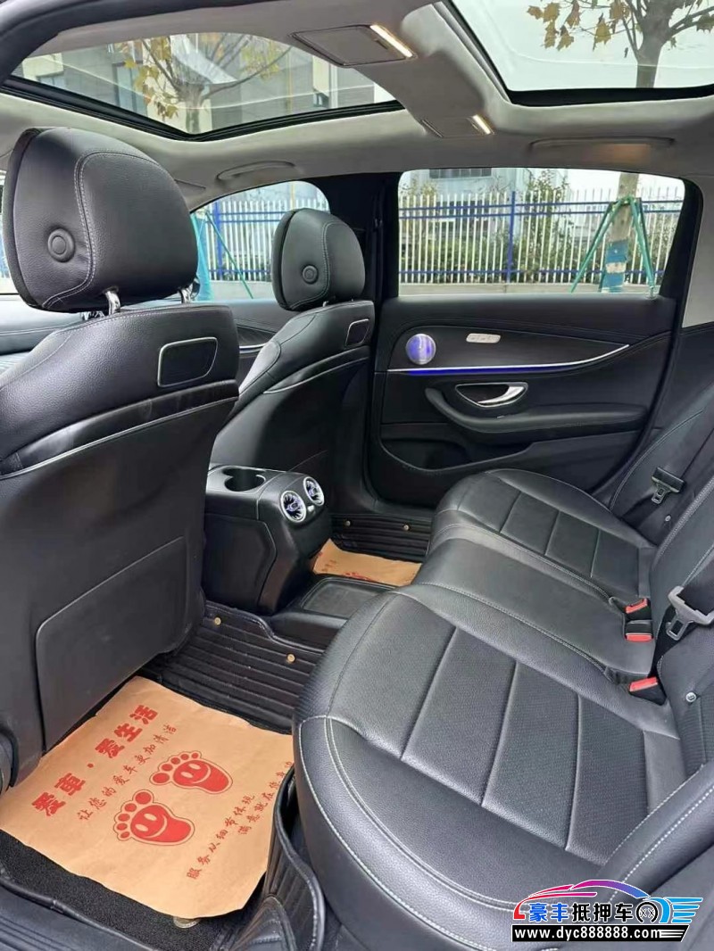 18年奔驰E轿车抵押车出售