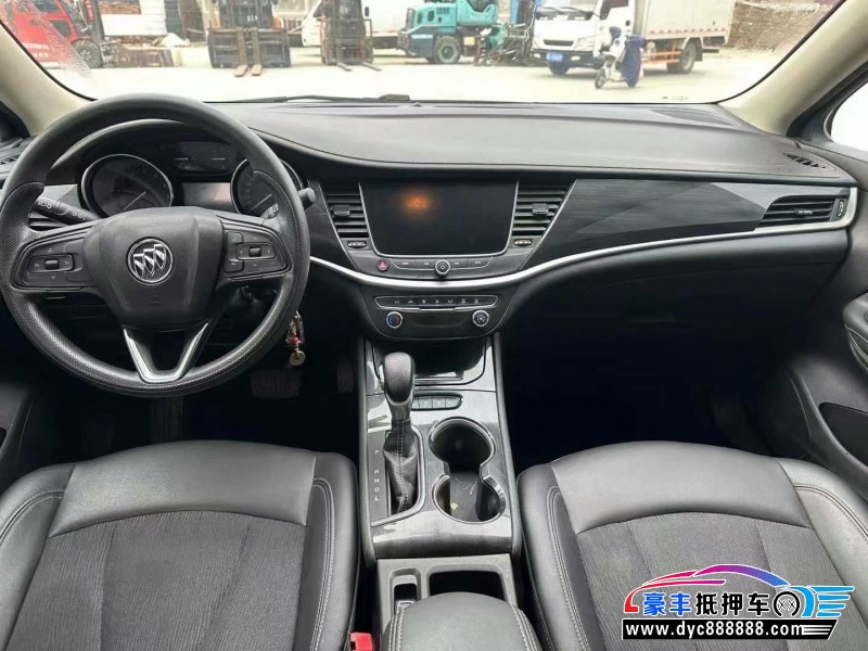 20年别克威朗轿车抵押车出售