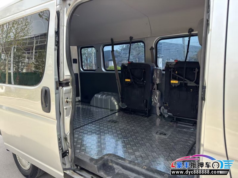 22年东风御风轿车抵押车出售