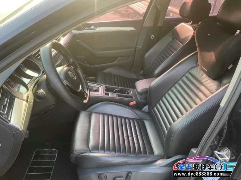 16年大众迈腾轿车抵押车出售