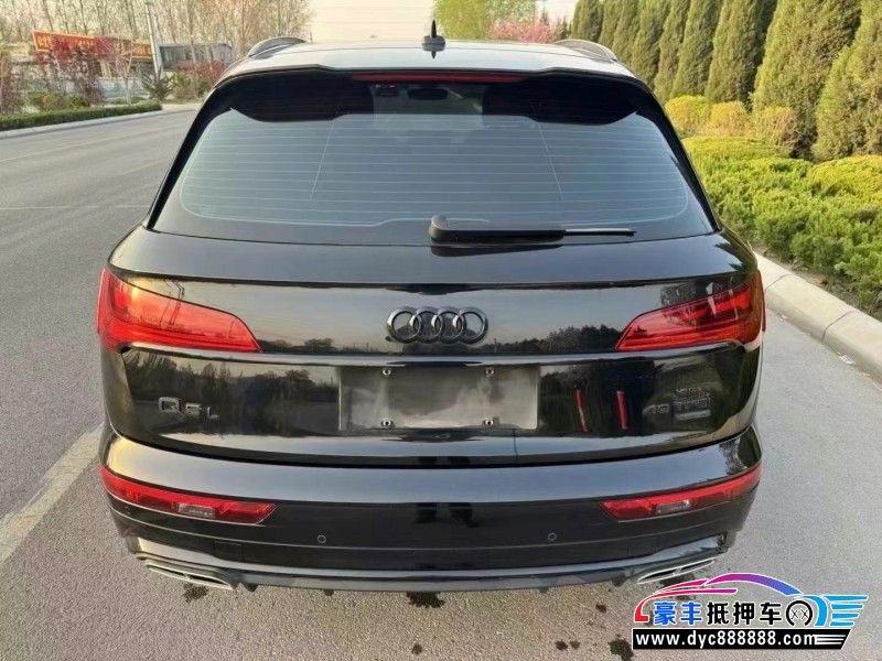 22年奥迪Q5轿车抵押车出售