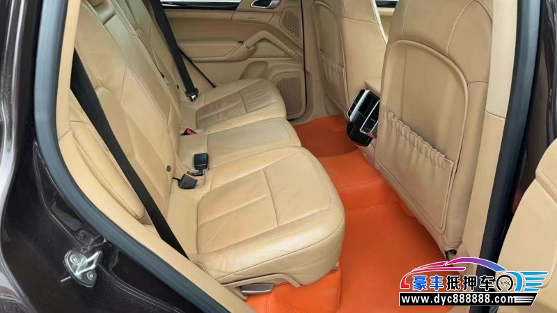 13年保时捷卡宴轿车抵押车出售