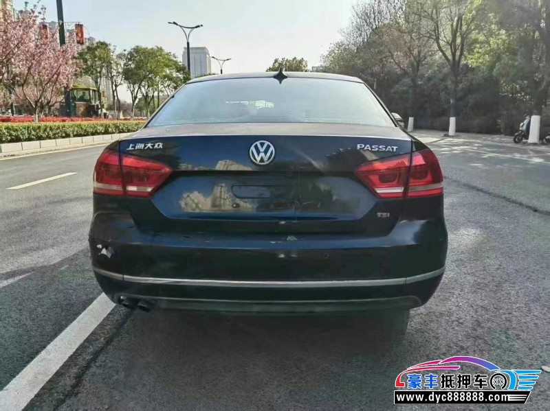 12年大众帕萨特轿车抵押车出售