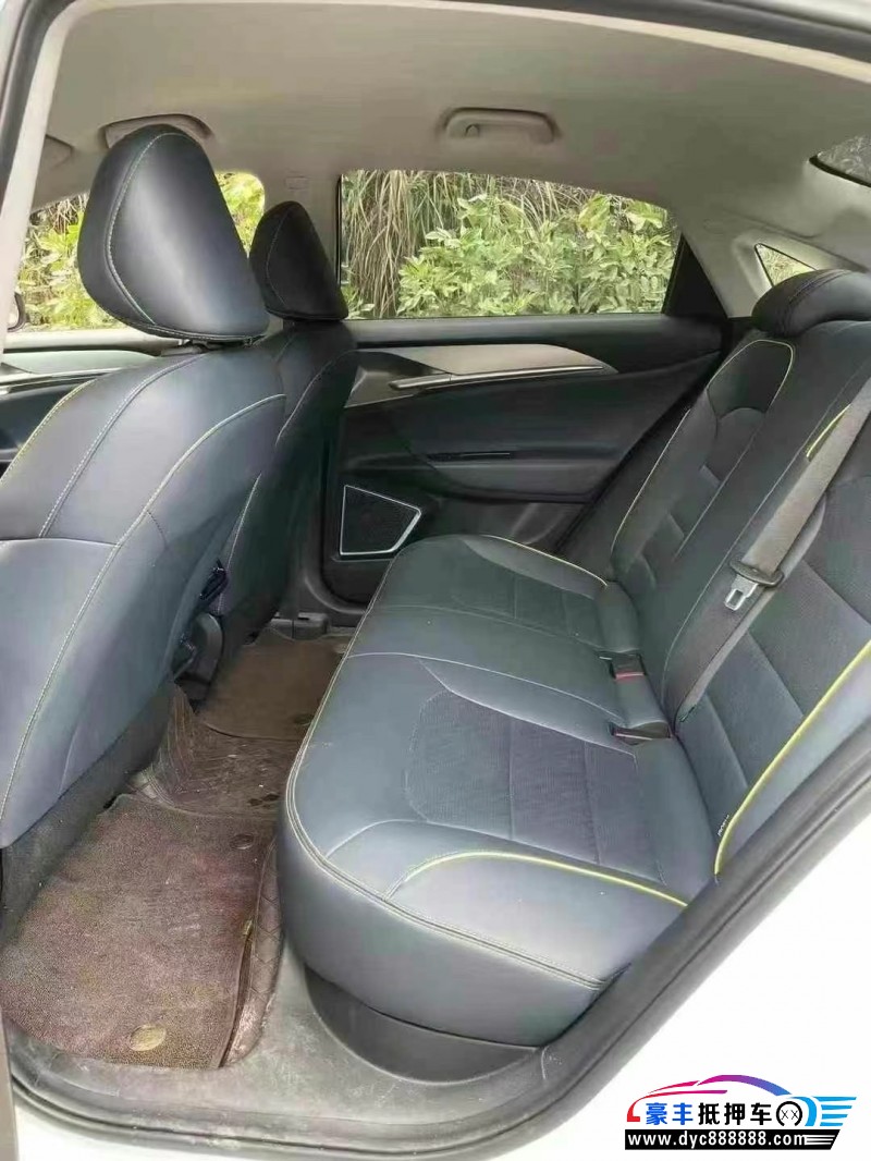 24年吉利几何轿车抵押车出售