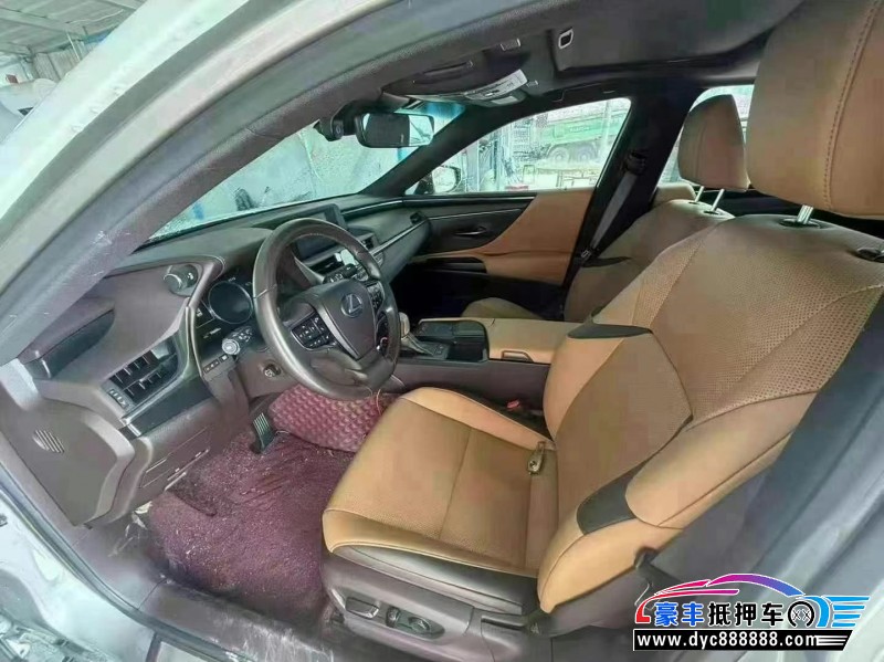 20年雷克萨斯ES轿车抵押车出售