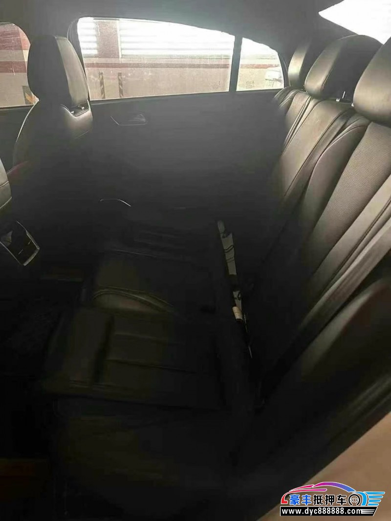 22年奇瑞艾瑞泽5轿车抵押车出售