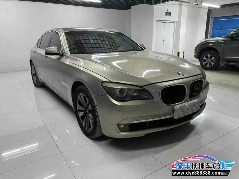 12年宝马7系轿车抵押车出售