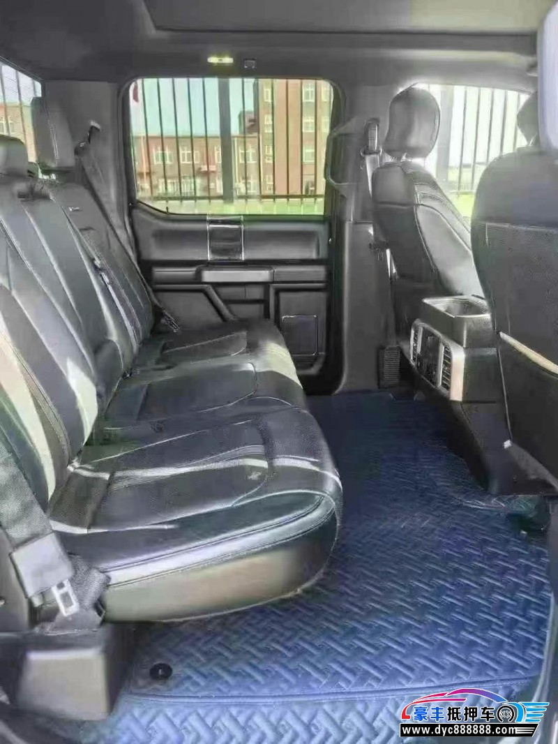 18年福特猛禽轿车抵押车出售