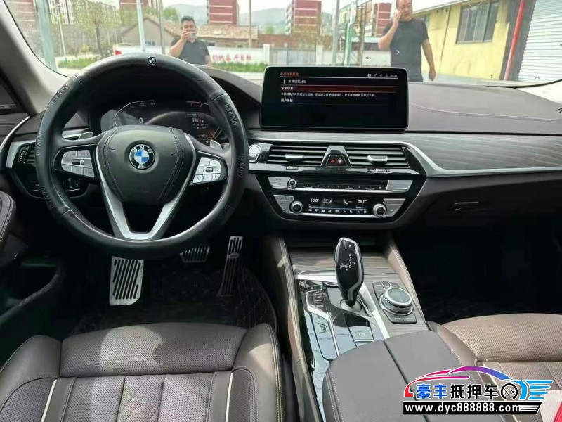 22年宝马5系轿车抵押车出售