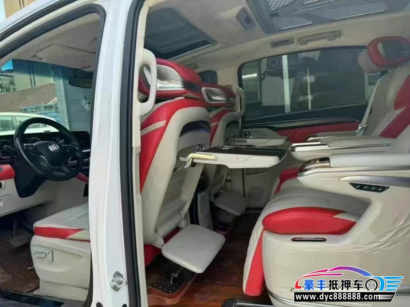 21年别克GL8轿车抵押车出售