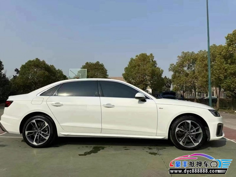 21年奥迪A4L轿车抵押车出售