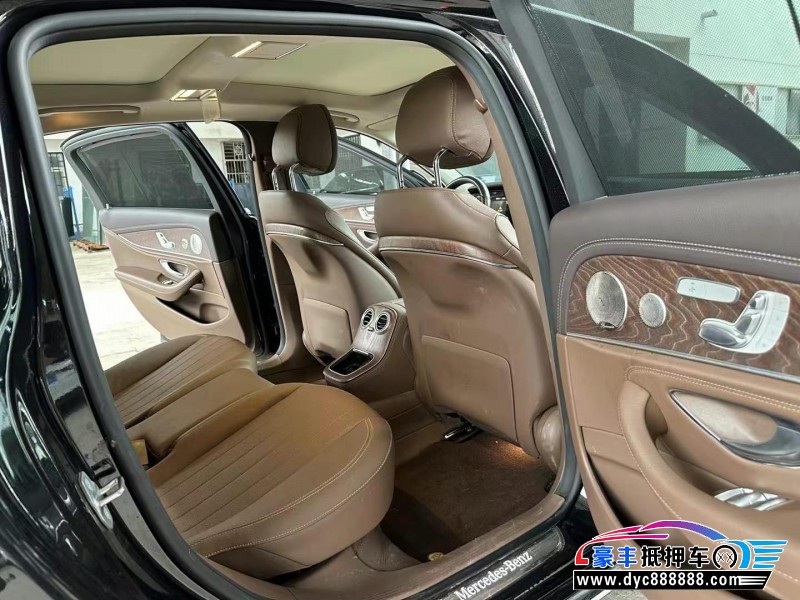 23年奔驰E轿车抵押车出售