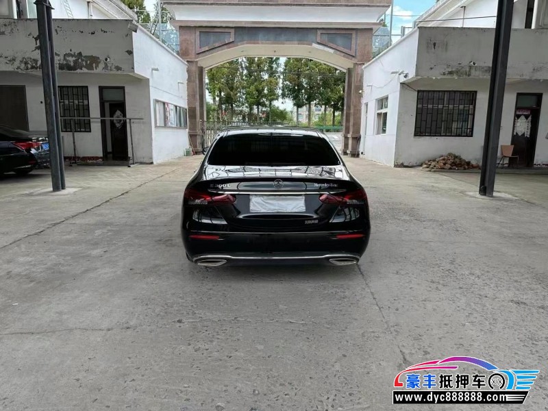 23年奔驰E轿车抵押车出售