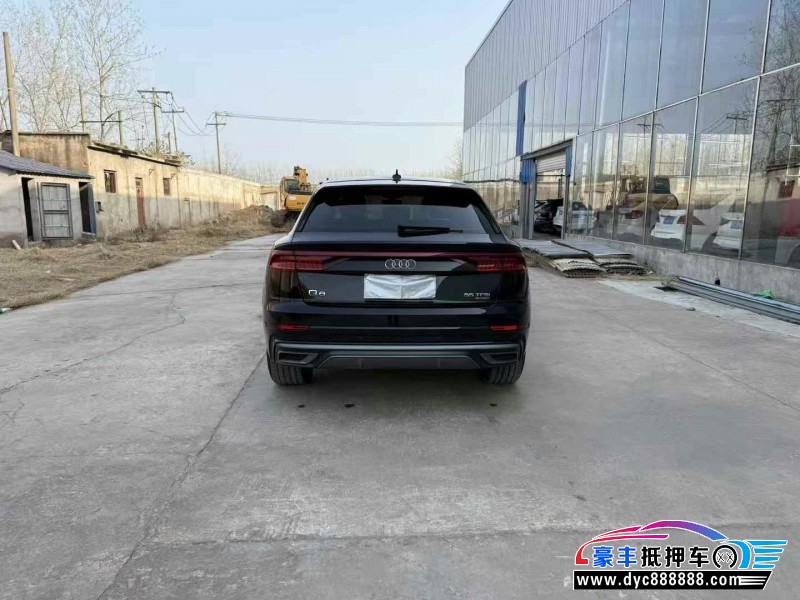 20年奥迪Q8轿车抵押车出售