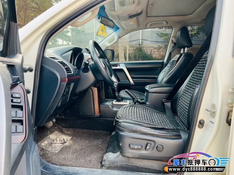 17年丰田普拉多（霸道）轿车抵押车出售