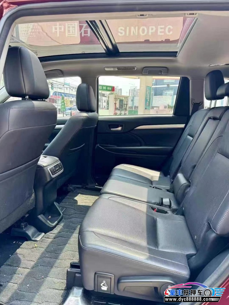 17年丰田汉兰达轿车抵押车出售