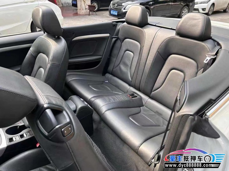 13年奥迪A5轿车抵押车出售