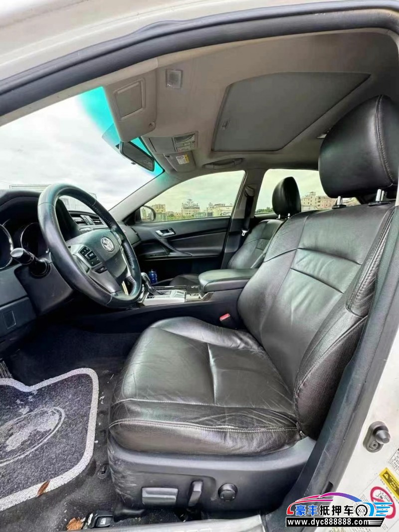 16年丰田锐志轿车抵押车出售