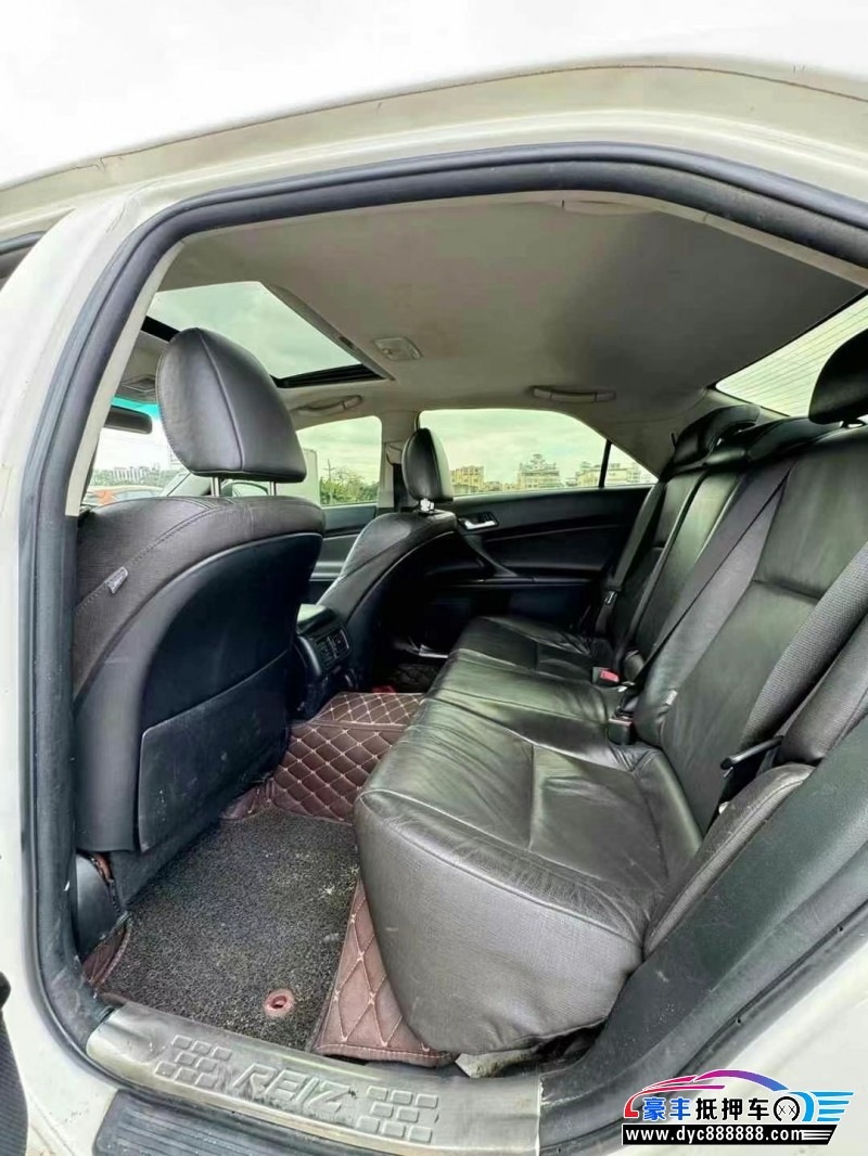 16年丰田锐志轿车抵押车出售