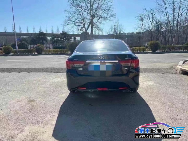 14年丰田锐志轿车抵押车出售